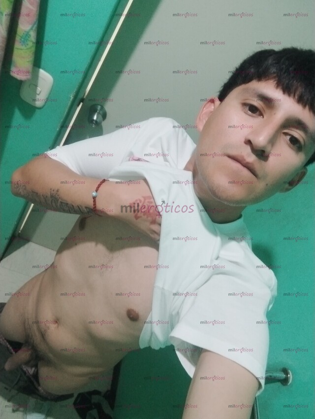 FOTOS DE JOVEN DE 25 AÑOS ENTRANDO AL AMBIENTE SERVICIO PARA MUJERES Y PAREJASS