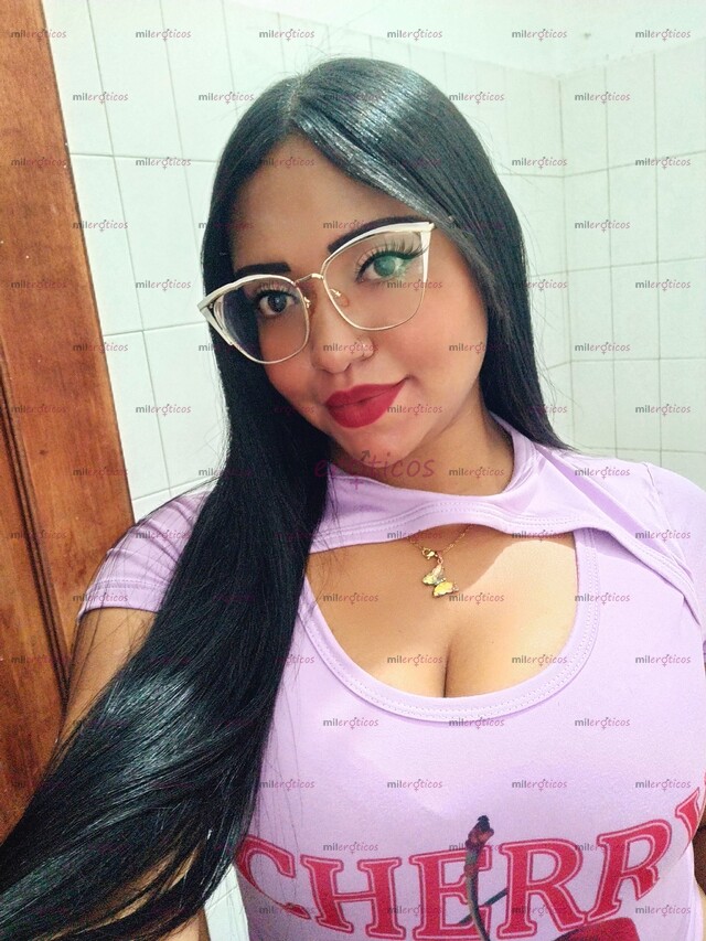FOTOS DE HOLA CARIÑO SOY ANTONELLA UNA MORENA MUY DELICIOSA NUEVA EN EL OFICIO