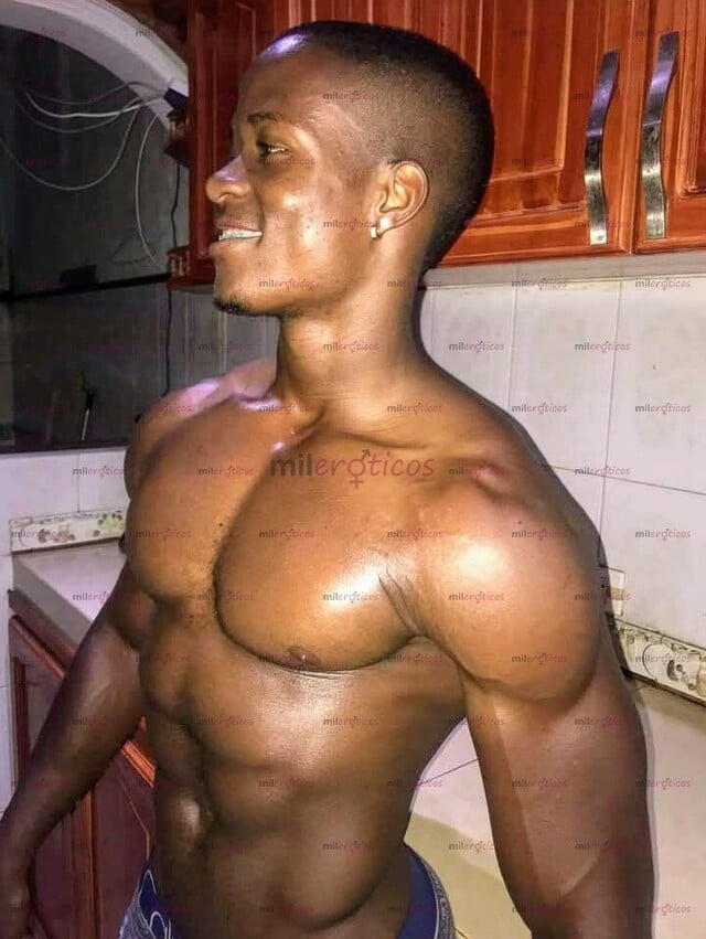 FOTOS DE CUERPO ATLÉTICO Y MUY COMPLACIENTE CUERPO ATLÉTICO Y KU