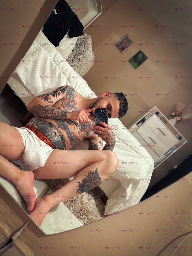 FOTOS DE CHICO TATUADO CON MUCHAS GANAS DE EXPERIMENTAR