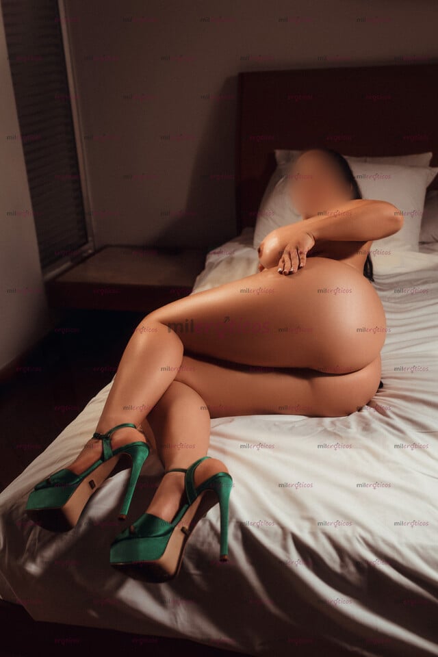 FOTOS DE CRIS DELICIOSO CULO GIGANTE DISPONIBLE LAS 24 HRS