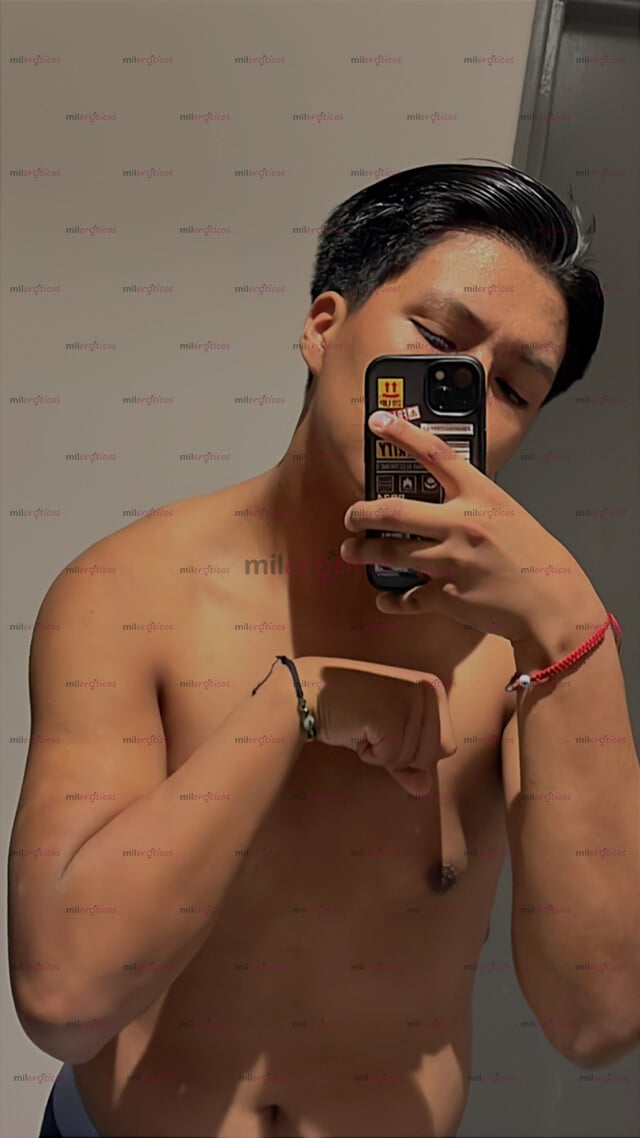 FOTOS DE UN CHICO NUEVO Y LISTO PARA TU SERVICIO Y SATISFACERTE EN TUS DESEOS