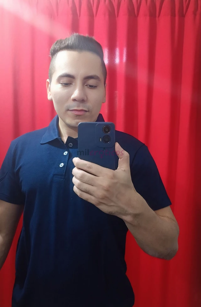 Sou massoterapeuta e terapeuta tantrico especialista em tantra e sexualidade atendo homens e mulheres com tecnicas que promovem bem estar presenca e d...