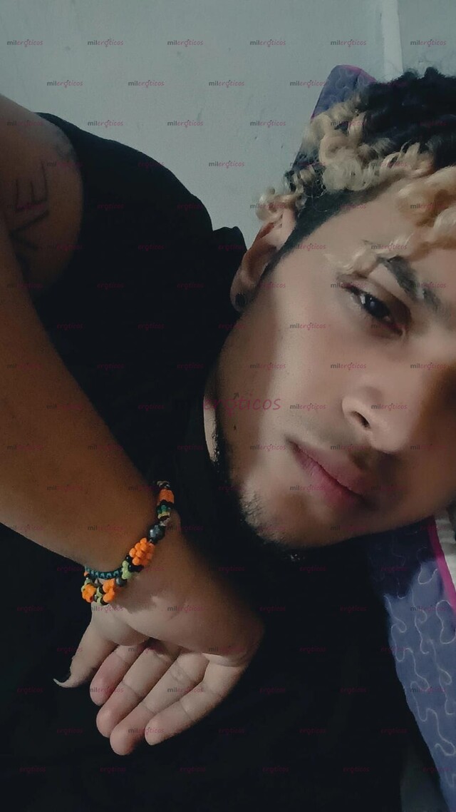 FOTOS DE MI NOMBRE ES JOB UN CHICO DE 21 AÑOS DE BUEN ESTADO FÍSICO SOLO MUJERES