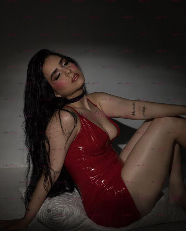 FOTOS DE HOLA AMOR TU VIP FAVORITA PELINEGRA 19 AÑOS