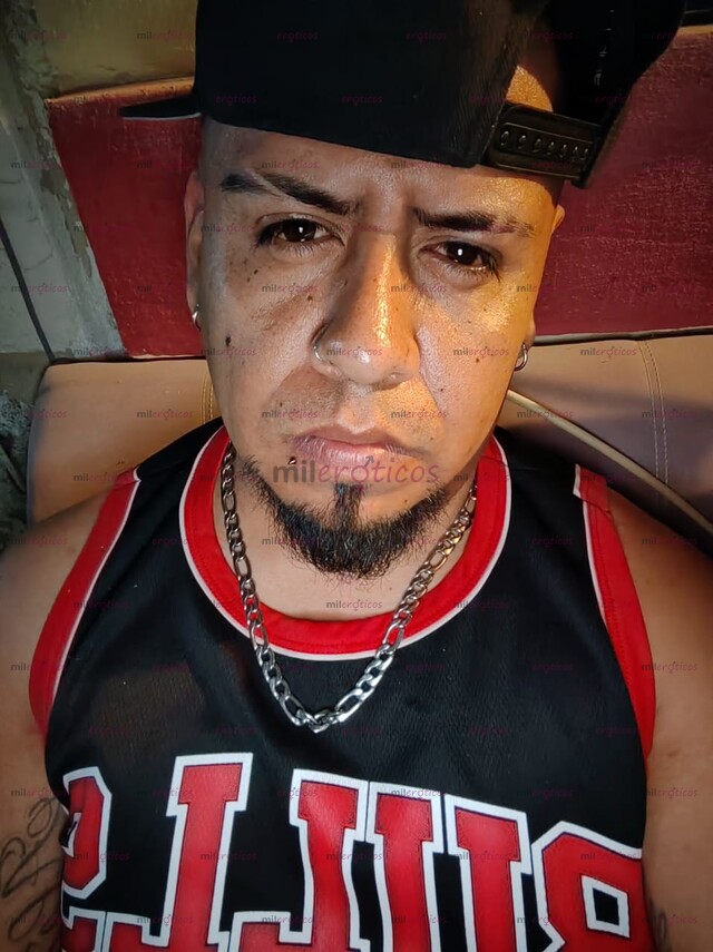 FOTOS DE HOMBRE DE 34 AÑOS TATUADOR CACHONDO Y MUY COMPLACIENTE