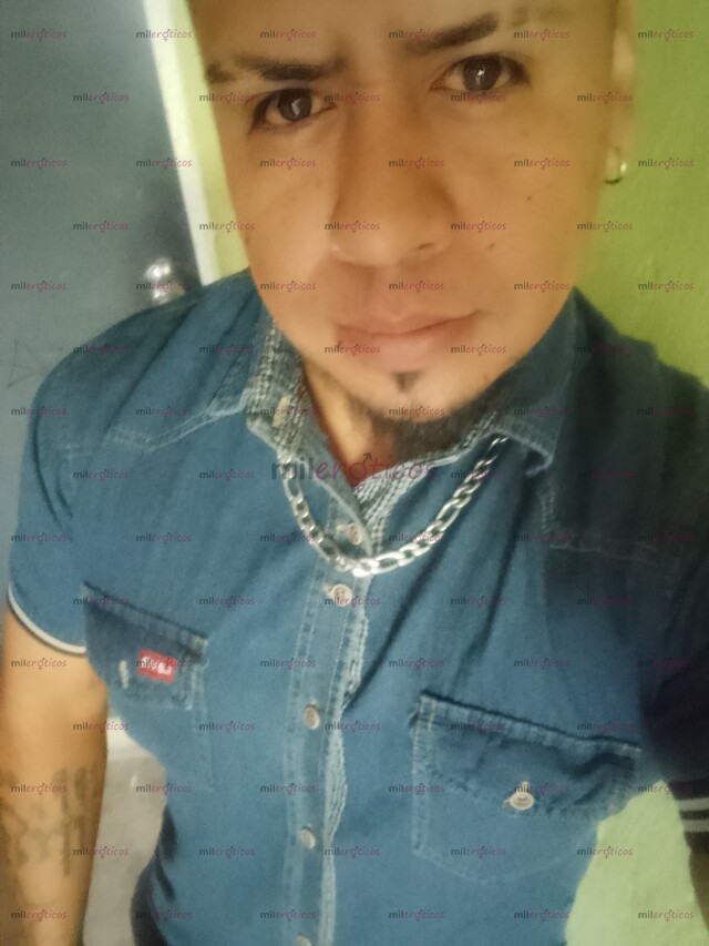 FOTOS DE HOMBRE DE 34 AÑOS TATUADOR CACHONDO Y MUY COMPLACIENTE