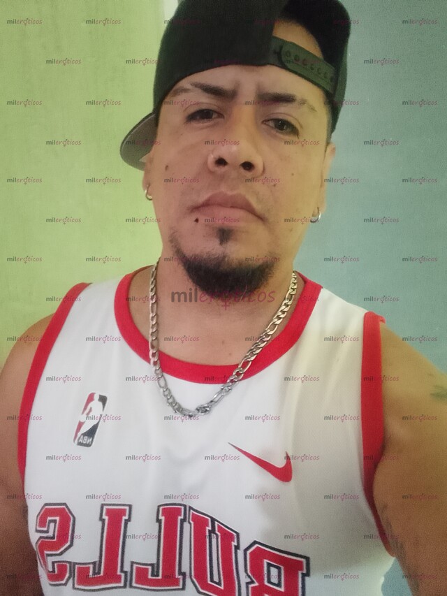 FOTOS DE HOMBRE DE 34 AÑOS TATUADOR CACHONDO Y MUY COMPLACIENTE