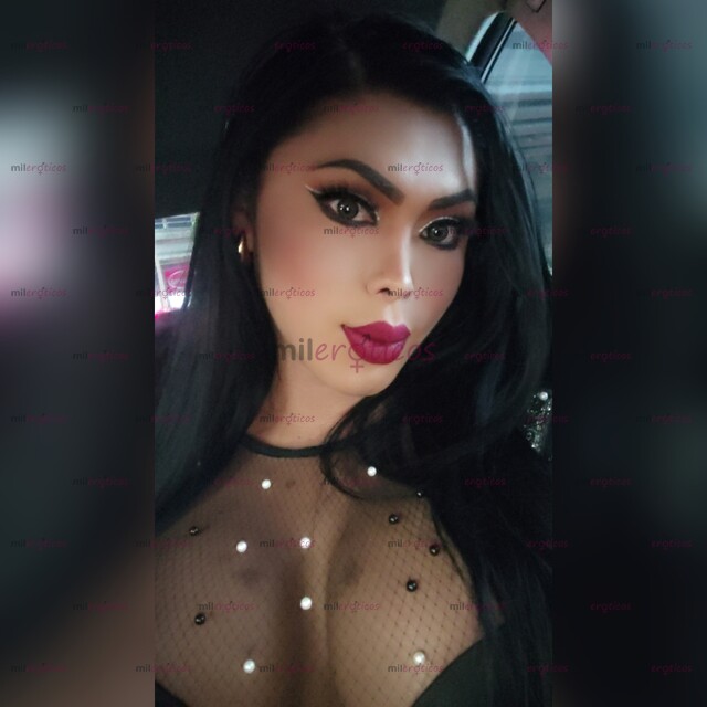 FOTOS DE MUÑEQUITA DE CARNE Y HUESO CON SORPRESA ENTRE LAS PIERNAS