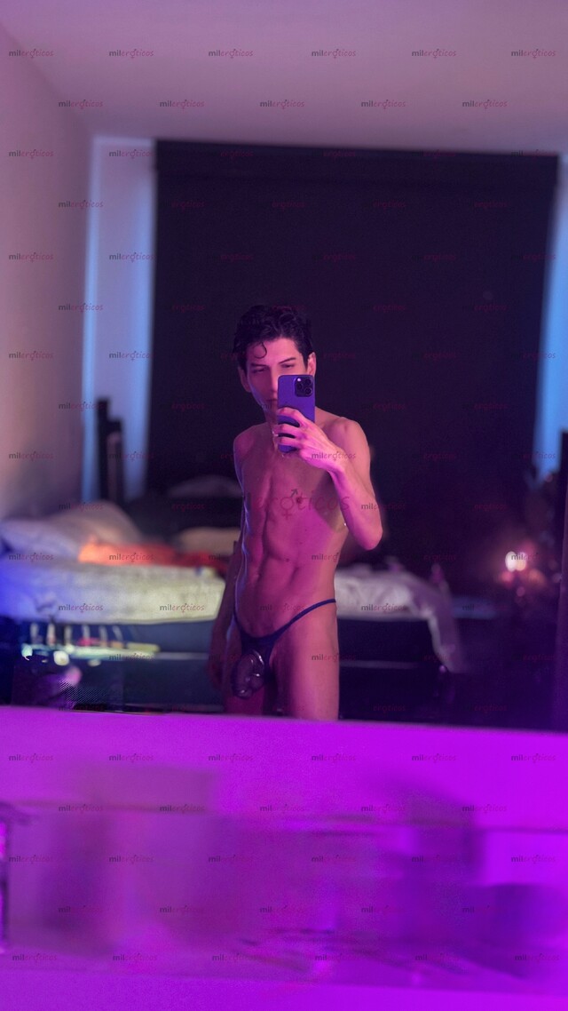 FOTOS DE VERGOTA DE 23CM. TWINK MORBOSO PROFESSIONAL SCORT & PORNSTAR.