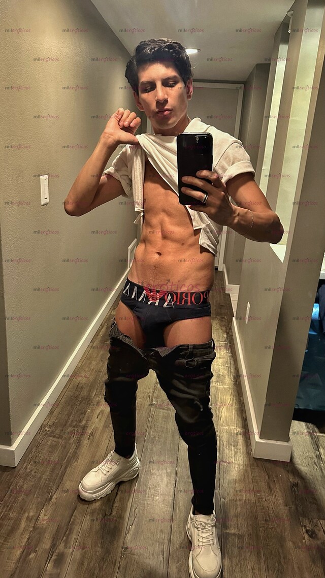 FOTOS DE VERGOTA DE 23CM. TWINK MORBOSO PROFESSIONAL SCORT & PORNSTAR.