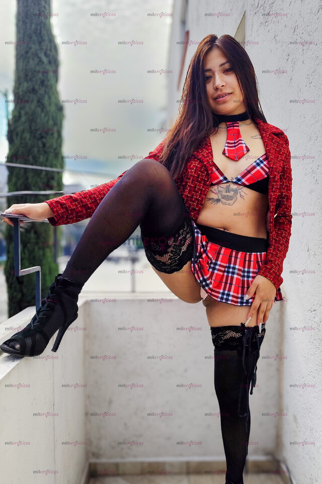 FOTOS DE CHAPARRITA CALIENTE, NALGONA Y MUY ATENTA