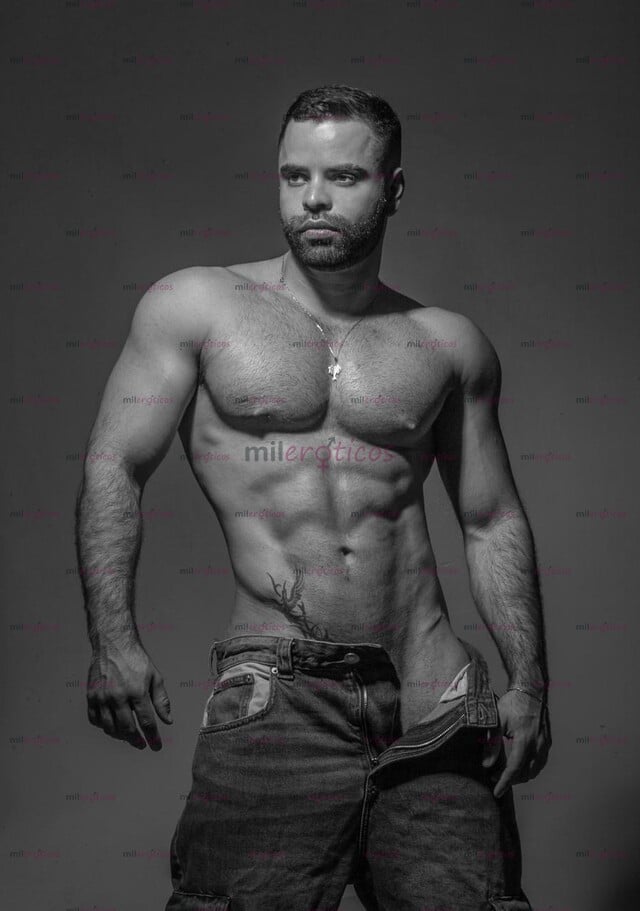 FOTOS DE CHARLY RENOVANDO PARA TI CHICO GUAPO FITNES TRATO DE NOVIOS