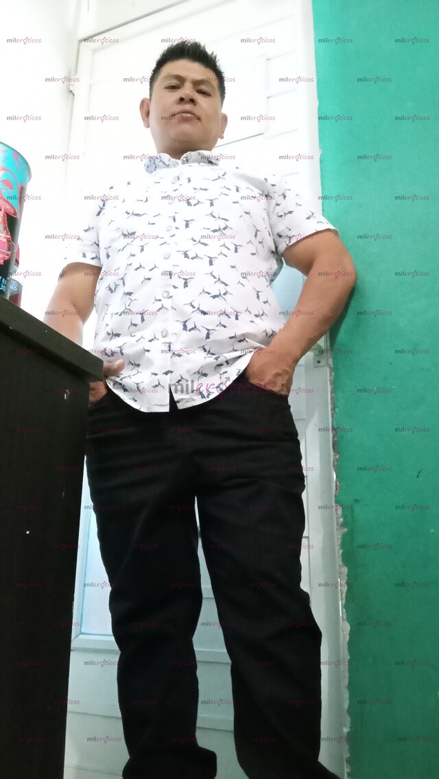 FOTOS DE HOLA SOY UN POLICÍA COMPLACIENTE Y CACHONDO, ESPECIALISTA EN EL PLACER 800