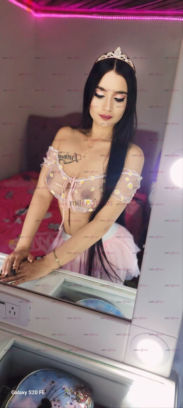 FOTOS DE LOREN EXTROVERTIDA AMANTE DEL SEXO DISPUESTA A COMPLACERTE