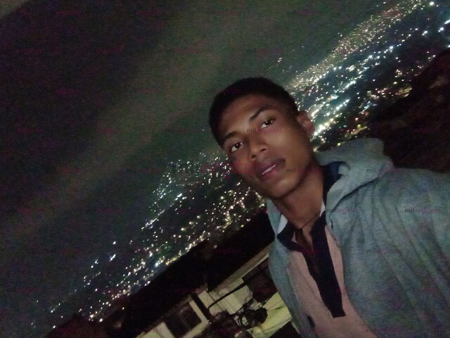 FOTOS DE SCOTT VERGÓN ARDIENTE 21 CM PARA HACER FELIZ HA MY REY...