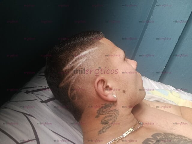 FOTOS DE MACHO MORENO TATUADO MUSCULOSO ARRECHO Y BIEN LECHERO VEN Y DISFRUTA COMPLACERTE