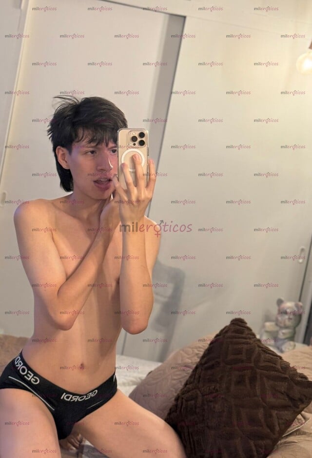 FOTOS DE ESCORT Y MASAJISTA GAY LAMPIÑO, TWINK DE 18 AÑOS