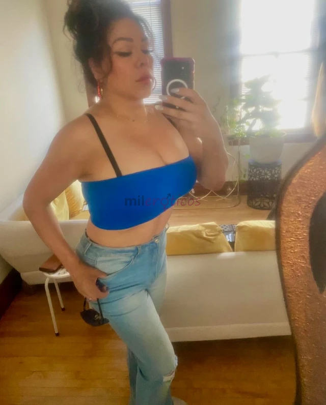 Hi boys im a hot mexican ts for you now visiting this week only im vers if you sre into that please be ready is you want a real good time mexicana par...