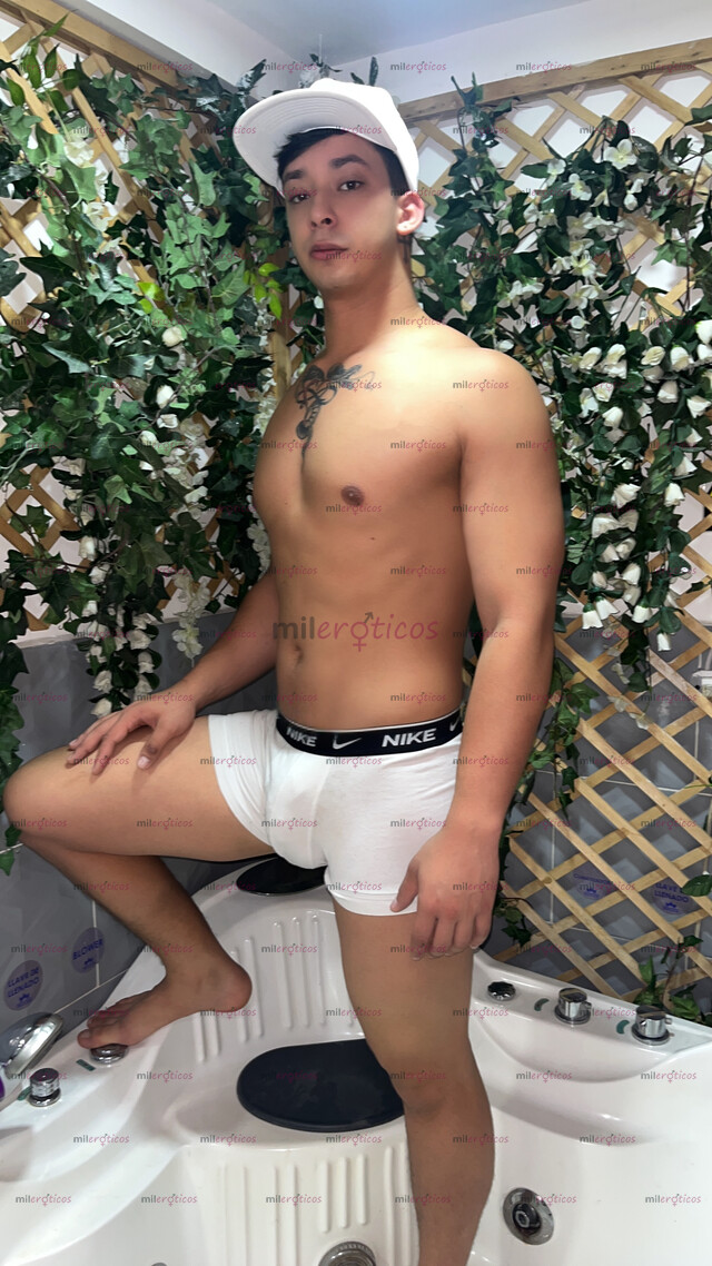 FOTOS DE DANIEL EXPERTO EN MASAJES RECIÉN LLEGADO AL PAÍS !! POR LA ZONA T