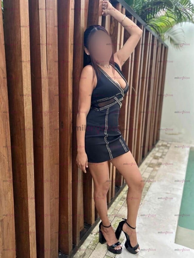 FOTOS DE DISPONIBLE PARA SER TU MUÑEQUITA SEXUAL, FLAQUITA CON CULITO RICO.