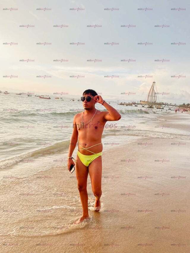 FOTOS DE ALEXANDER CUMPLIENDO FANTASÍAS 8444611238 DISPONIBLE LAS 24 HRS DEL DIA