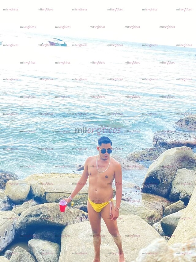 FOTOS DE ALEXANDER CUMPLIENDO FANTASÍAS 8444611238 DISPONIBLE LAS 24 HRS DEL DIA
