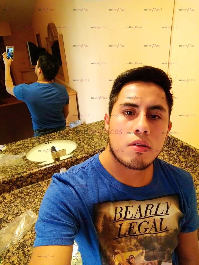 FOTOS DE ALEXANDER CUMPLIENDO FANTASÍAS 8444611238 DISPONIBLE LAS 24 HRS DEL DIA