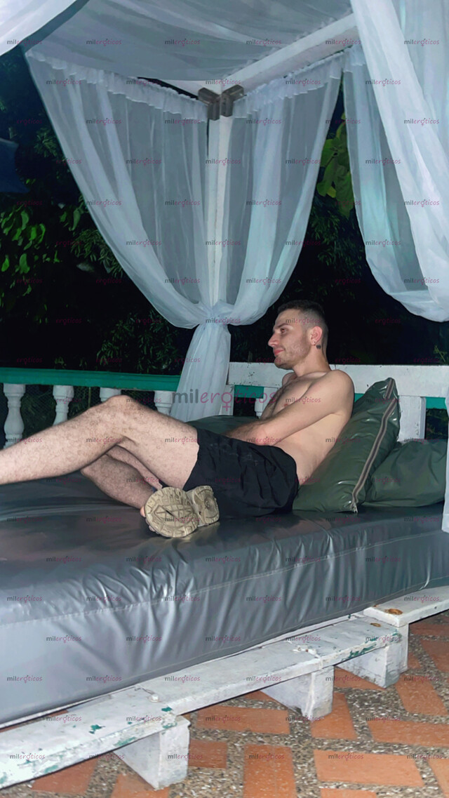 FOTOS DE JOVEN SERIO PASIVO Y BLANCO VELLUDO 3122326839