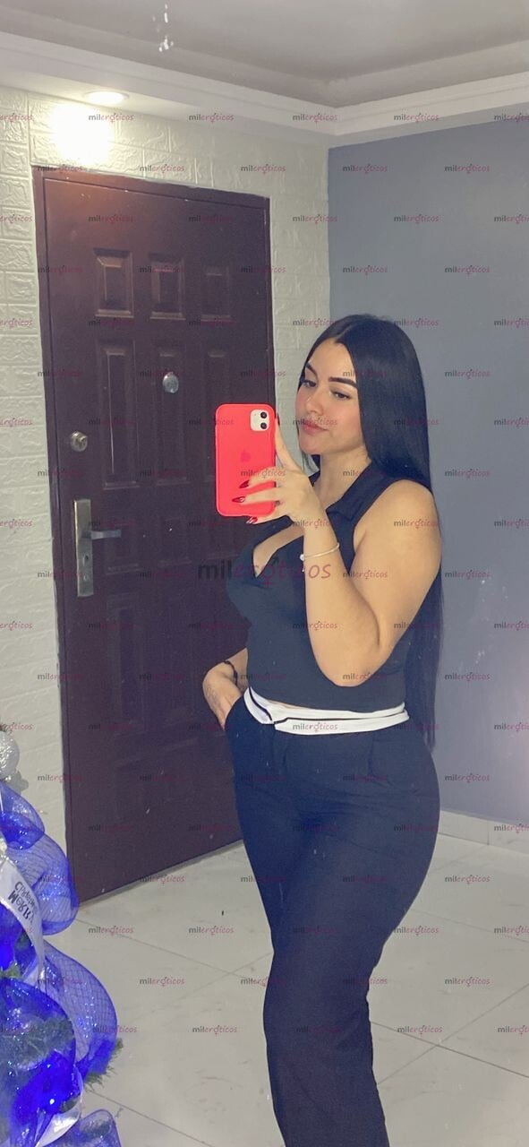 FOTOS DE SOLO X TELEGRAM! LINDA BLANQUITA TETONA CON LINDO ROSTRO Y BUEN CULO