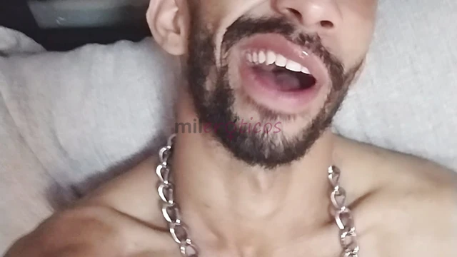 Ola sou o virtual boy perfil rustico e bruto na medida certa me considero fetichista por macho ao natural brasileiro 25 anos peludo nao circuncidado 2...