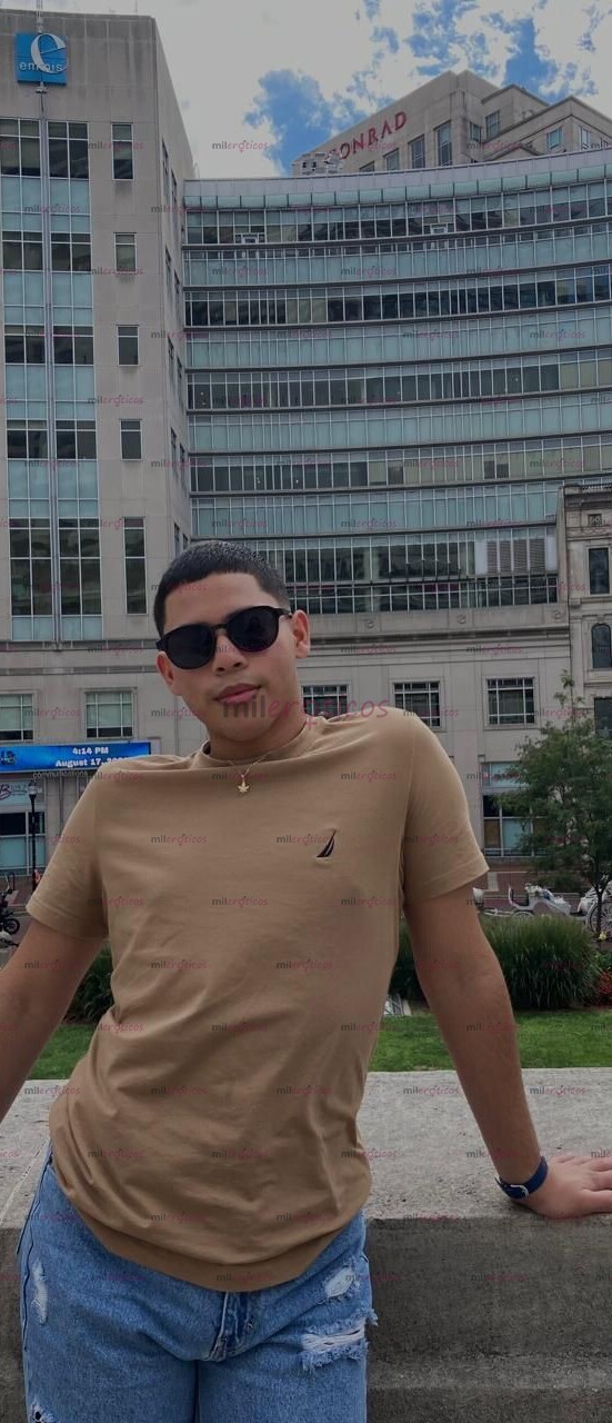 FOTOS DE JOVEN MUY COMPLACIENTE, ROL PASIVO, LINDO Y MUY FANTASIOSO