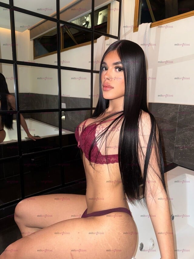 FOTOS DE HERMOSA PELI NEGRA ,POCOS DIAS APTO PRIVADO