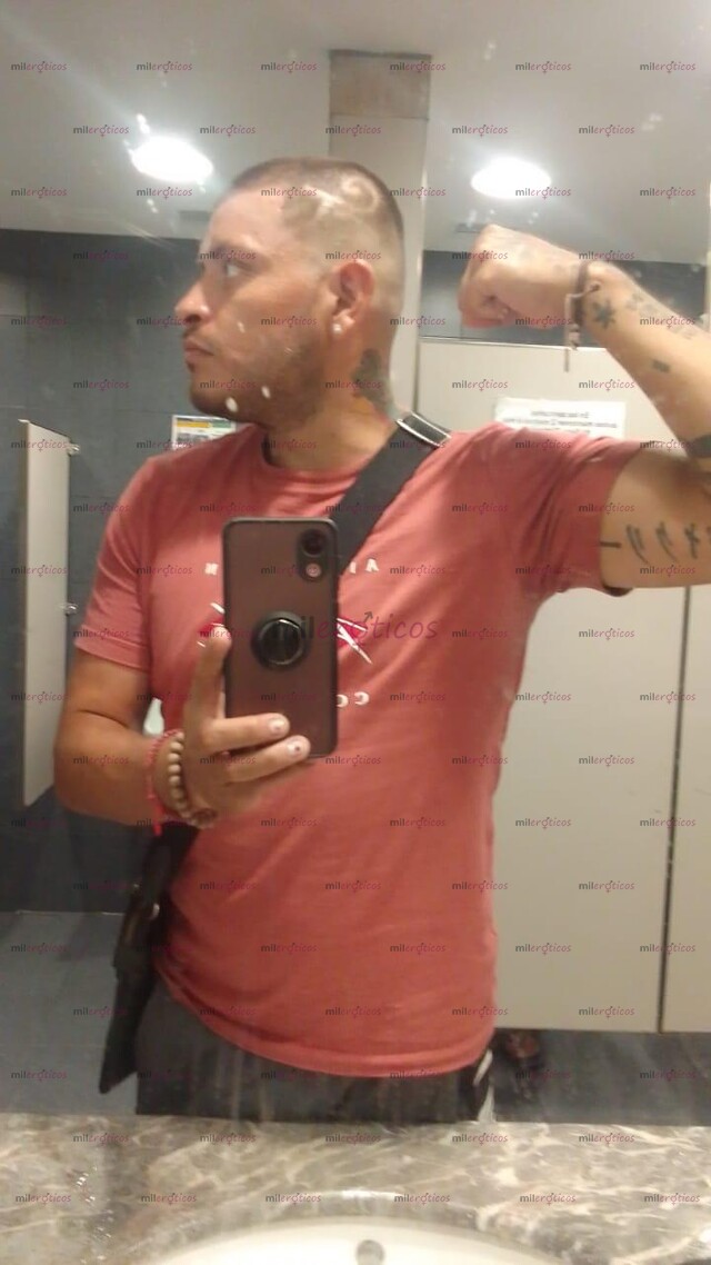 FOTOS DE HOLA CHICO NUEVO VERGON DIPS TU CULO Y PARLA RICO TODO UN HOMBRE EN LA CAMA