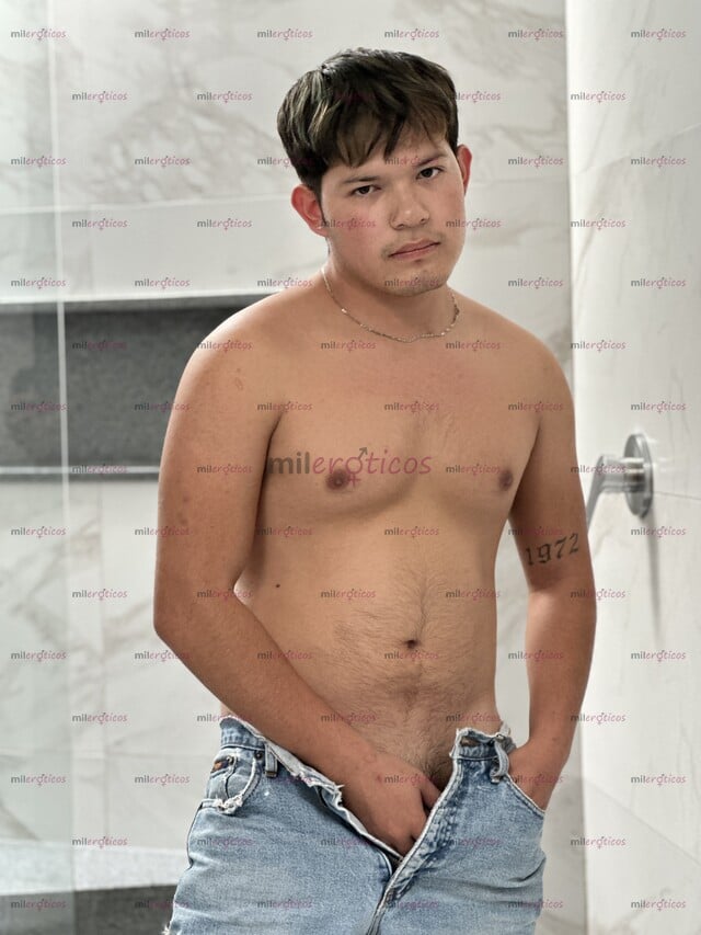 FOTOS DE CHICO DE GIMNASIO BIEN CALIENTE Y INTER DISPUESTO HACERTE GOZAR