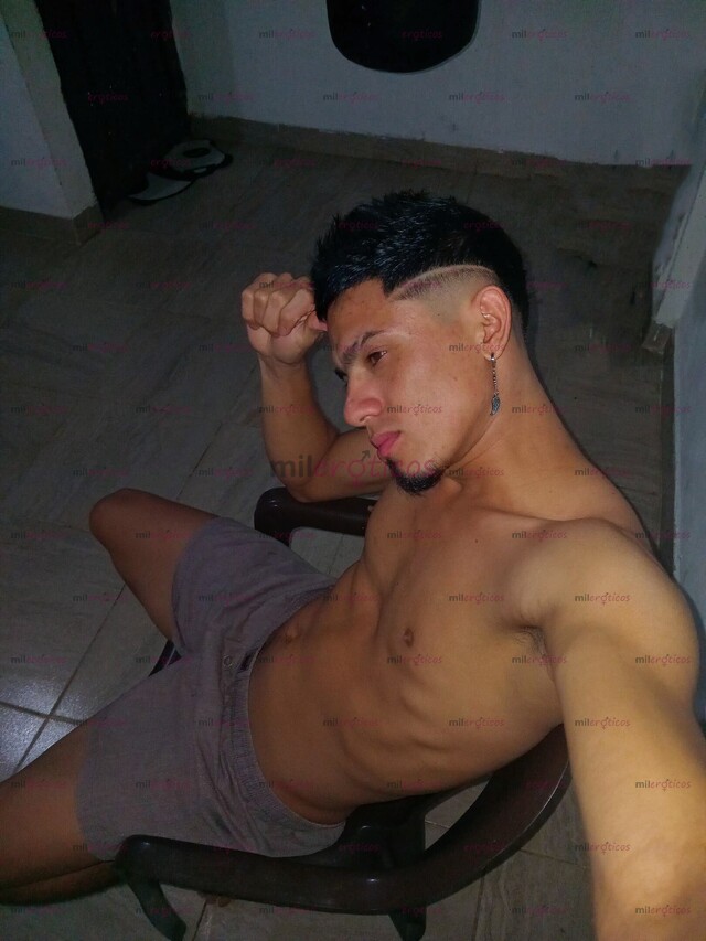 FOTOS DE FLACO TONIFICADO DISPUESTO A SATIFACER TUS DESEOS VIRTUALES