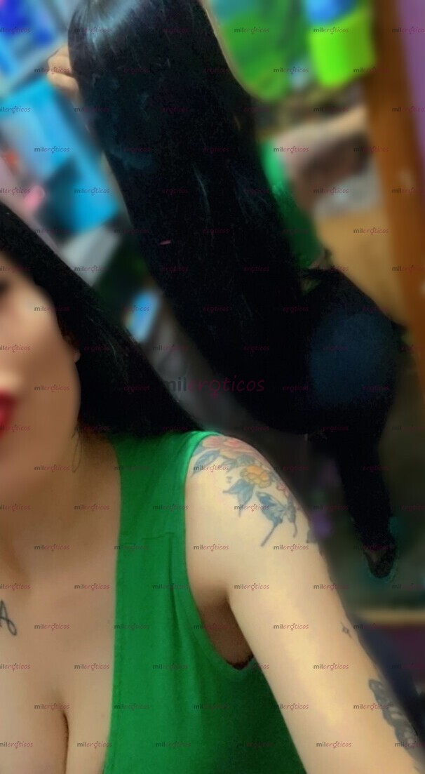 FOTOS DE UNA TRAVIESA Y CALIENTE FLAQUI CURVI CON GANAS DE DEVORAR