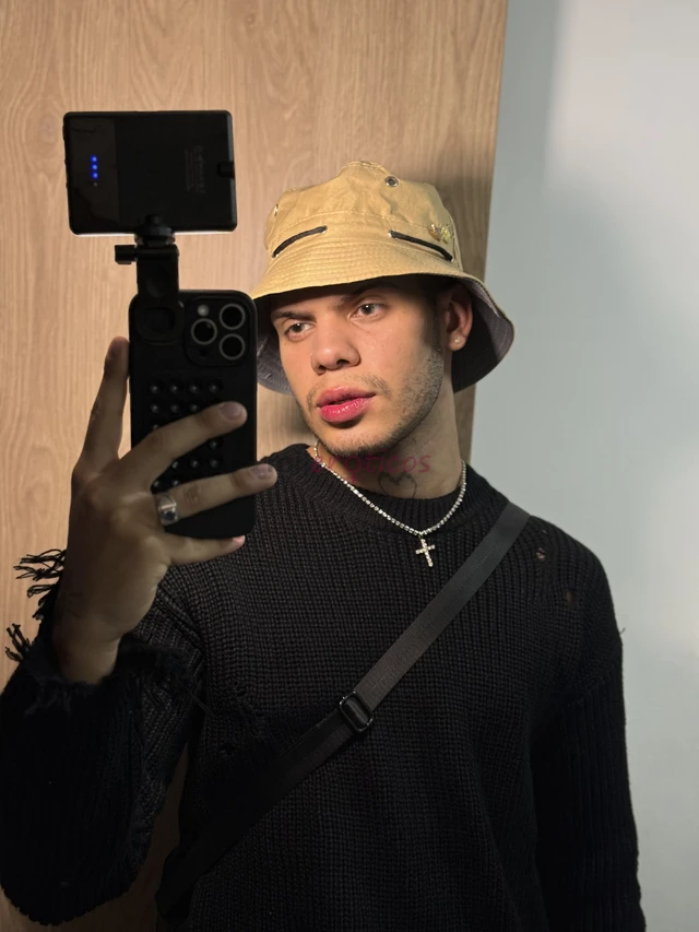 Obrigado por estar aqui hoje um prazer joao espero que voce esteja muito bem e um prazer para mim cumprimenta lo sou um jovem atletico de 19 anos moro...