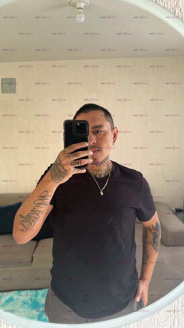 FOTOS DE LATINO TATUADO BISEXUAL VARONIL . 8130518452 ,