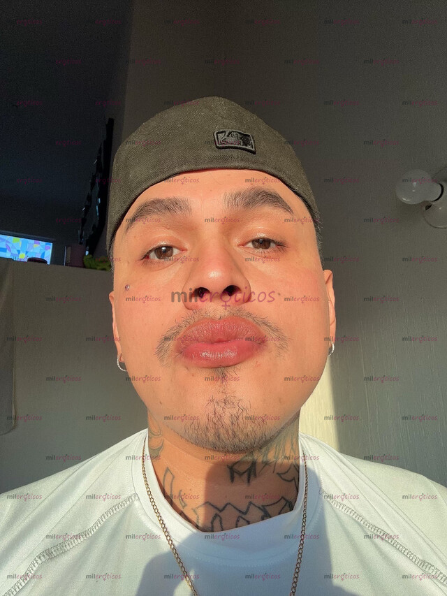 FOTOS DE LATINO TATUADO BISEXUAL VARONIL . 8130518452 ,