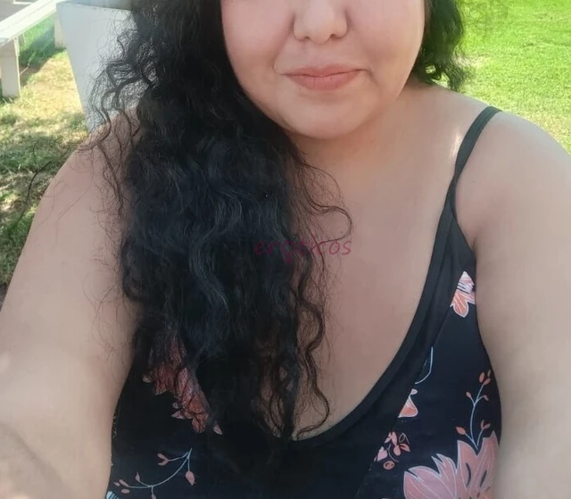 Hola soy ana una gordita masajista profesional estudie masoterapia con ricos finales felices la atencion va desde los usd20 mil el momento 20 min de s...