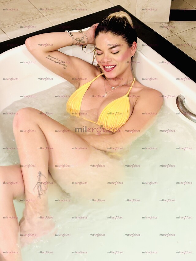 FOTOS DE LA QUE DE AMARILLO VISTE,EN SU BELLEZA CONFÍA!ÚNICOS DIAS .