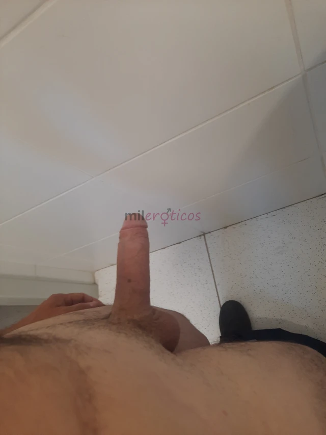 Adoro mulheres de mais idade cham e deixa ei te chupar chama e vamos marcar tudo no sigilo te chupo toda ate vc gozar na espera adoro chupar