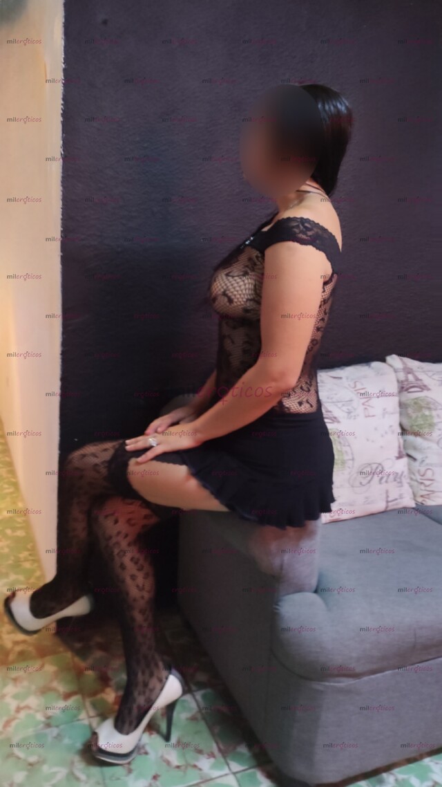 FOTOS DE VIOLETA BELLA MUJER DELGADA CON LUGAR PARA. ATENDERTE