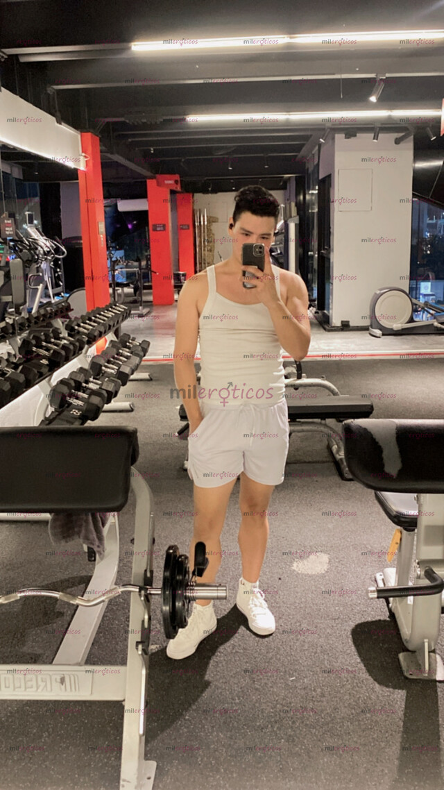 FOTOS DE CHICO GUAPO MORBOSO , CULON Y DOMINANTE DISPUESTO A SATISFACER TUS FANTASÍAS