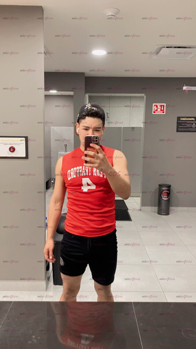 FOTOS DE CHICO GUAPO MORBOSO , CULON Y DOMINANTE DISPUESTO A SATISFACER TUS FANTASÍAS