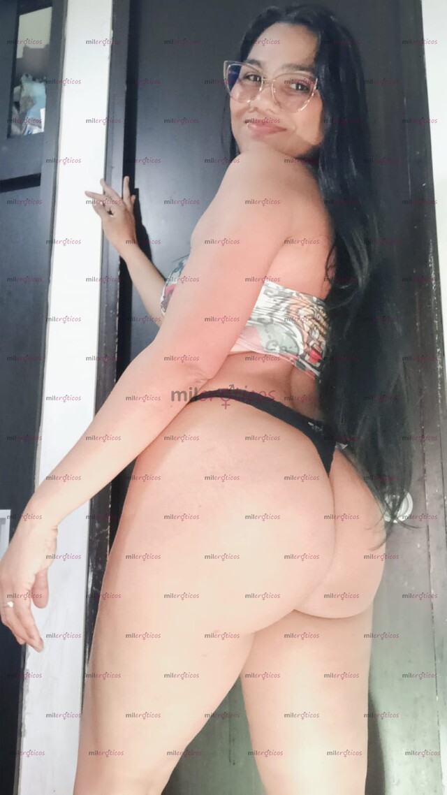 FOTOS DE MORENA ESPECTACULAR (MILF) DISPUESTA A COMPLACERTE TODAS TUS FANTASIAS VIRTUALES
