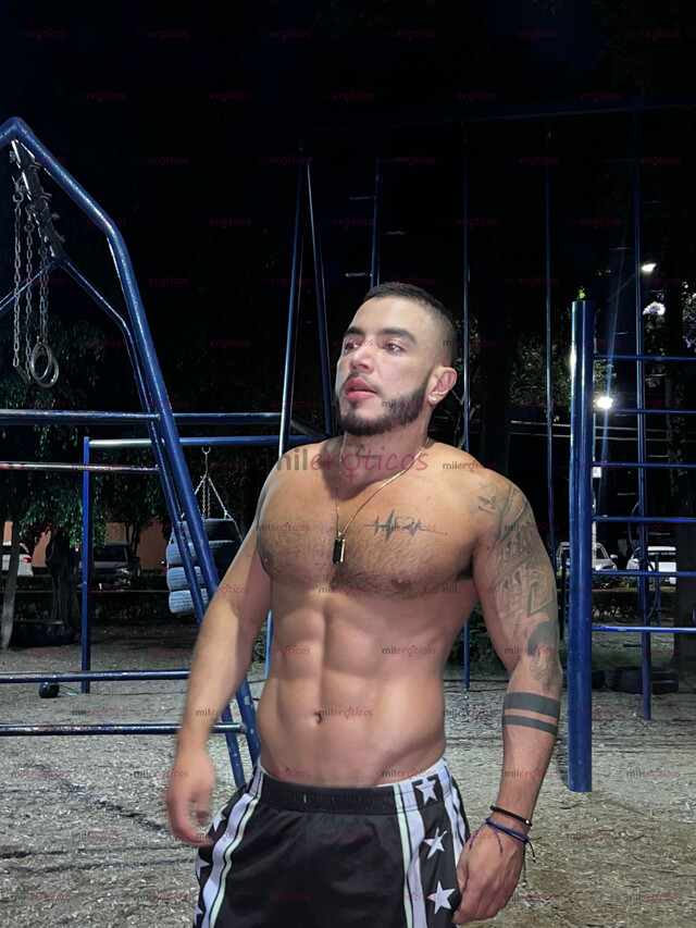 FOTOS DE MACHO COLOMBIANO GUAPO VERGON SEXY Y MUY COMPLACIENTE,BASTANTE LECHERO