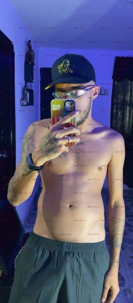 FOTOS DE ANDRÉS ÚLTIMOS DÍAS EN MEDELLÍN SERIO Y VARONIL