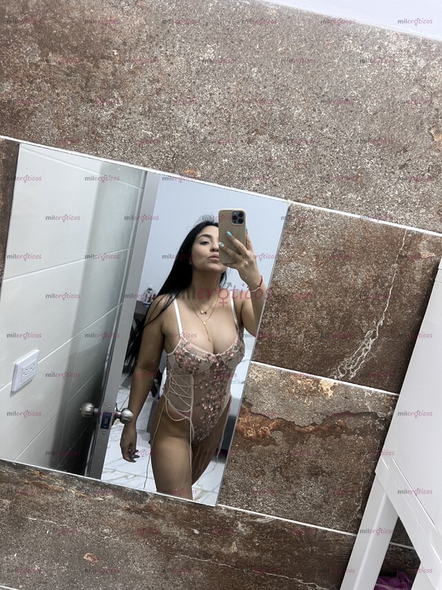 FOTOS DE TETONA RICA, ARDIENTE, CACHONDA CON GARGANTA PROFUNDA